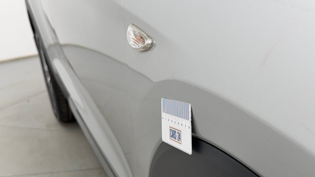 Quarter Panel Front RHS Guard Dent