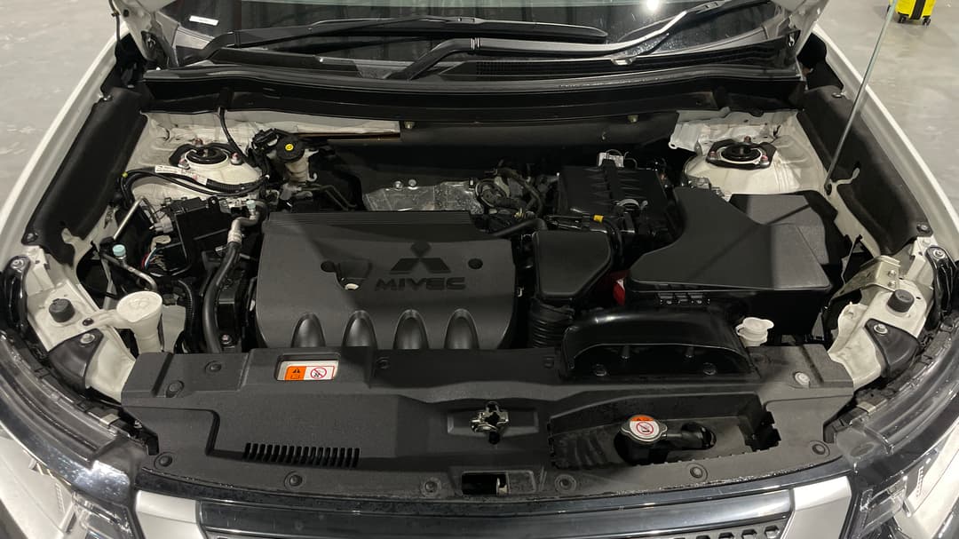 2021 Mitsubishi Outlander Es 7 Seat (2WD), Automatic, 96241 km, Open Bonnet (Engine)