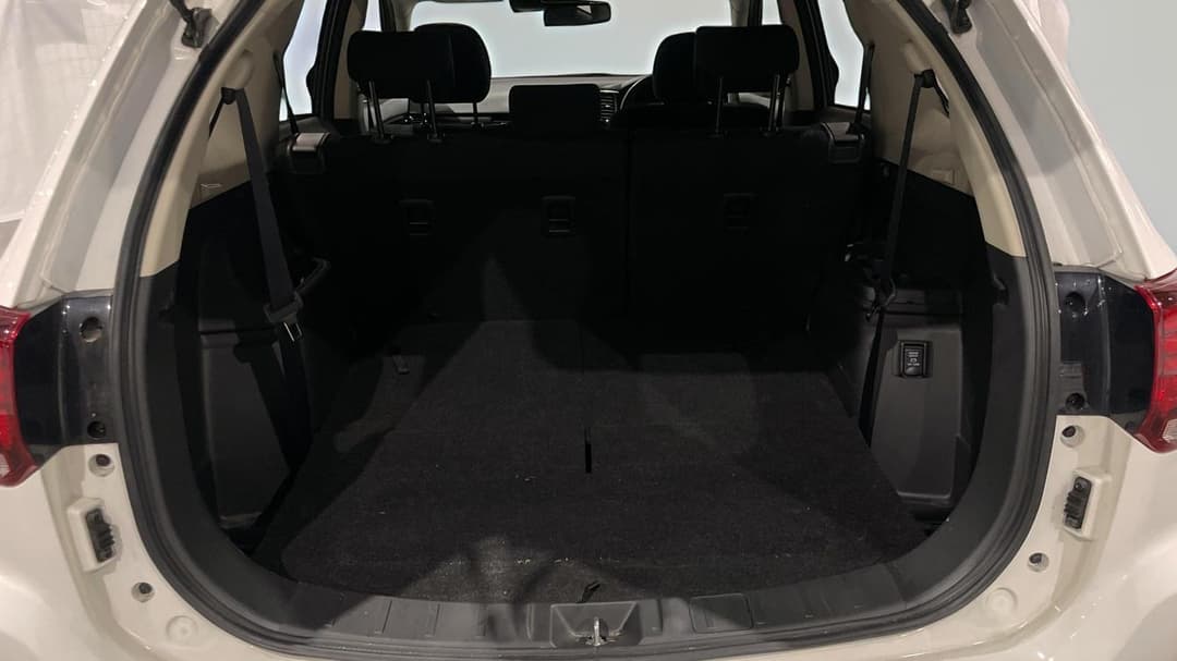2021 Mitsubishi Outlander Es 7 Seat (2WD), Automatic, 96241 km, Boot Inside View