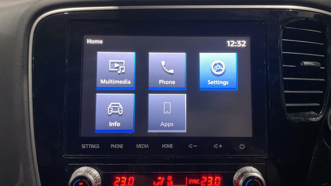 2021 Mitsubishi Outlander Es 7 Seat (2WD), Automatic, 96241 km, Infotainment System