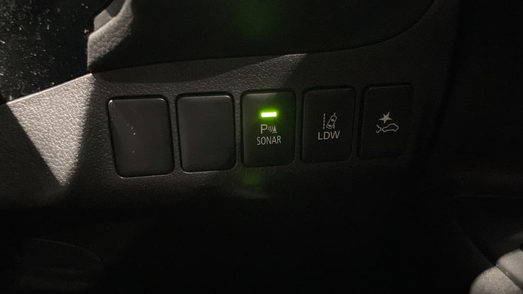 2021 Mitsubishi Outlander Es 7 Seat (2WD), Automatic, 96241 km, Utility Switches/Buttons