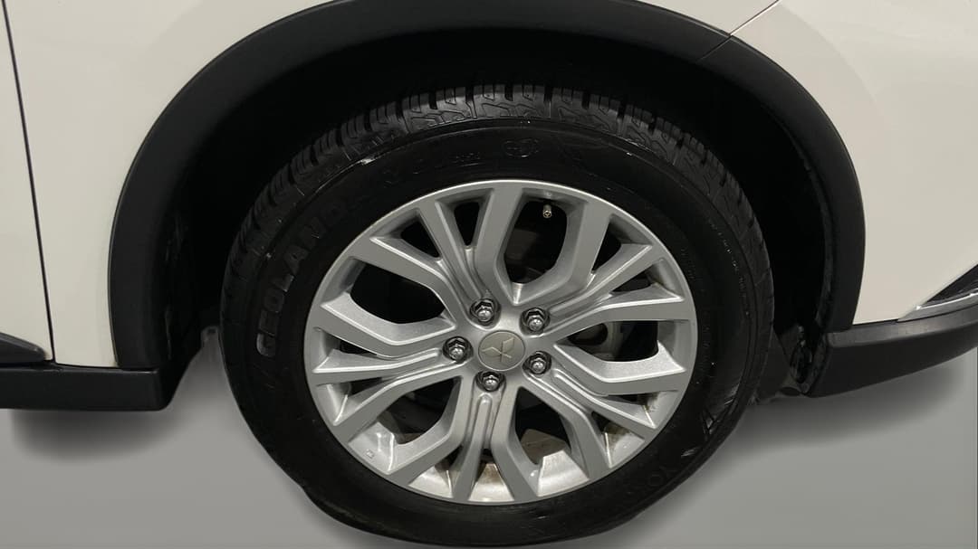 2021 Mitsubishi Outlander Es 7 Seat (2WD), Automatic, 96241 km, Right Front Wheel