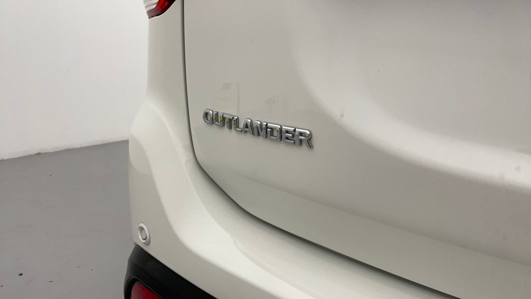 Badge (Boot Left Side)