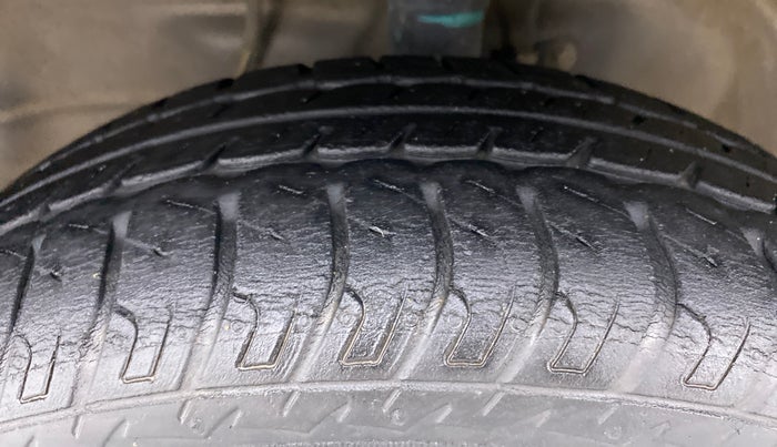 2018 Maruti Wagon R 1.0 VXI OPT, Petrol, Manual, 25,333 km, Left Front Tyre Tread