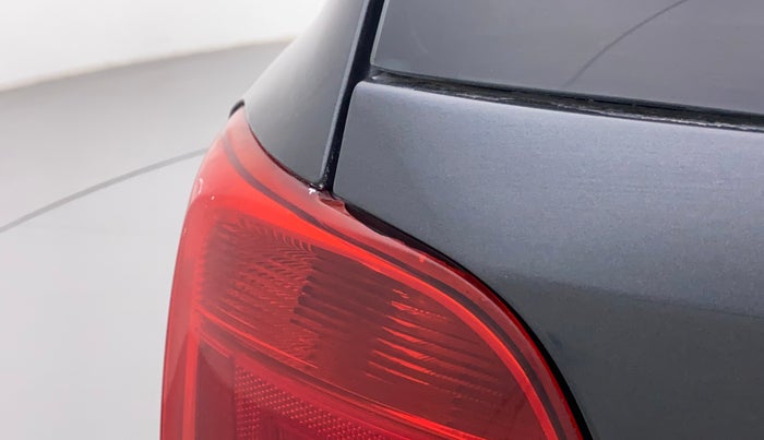2014 Volkswagen Polo HIGHLINE1.2L, Petrol, Manual, 49,905 km, Left tail light - Minor damage