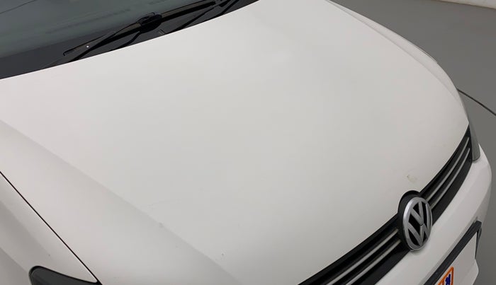 2016 Volkswagen Polo COMFORTLINE 1.2L, Petrol, Manual, 50,695 km, Bonnet (hood) - Paint has minor damage