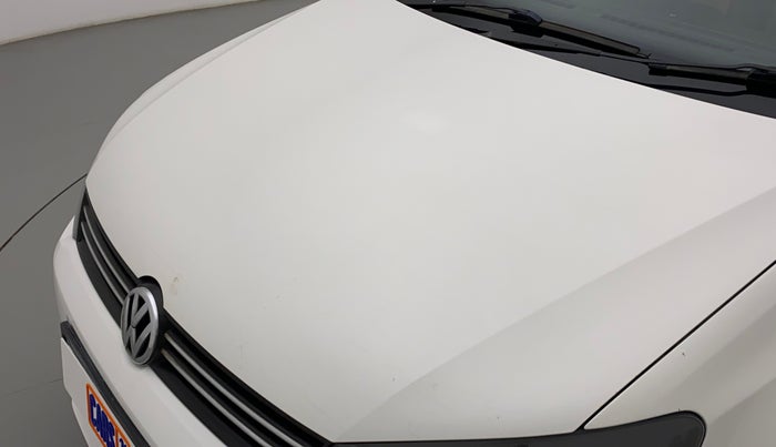2016 Volkswagen Polo COMFORTLINE 1.2L, Petrol, Manual, 50,695 km, Bonnet (hood) - Minor scratches