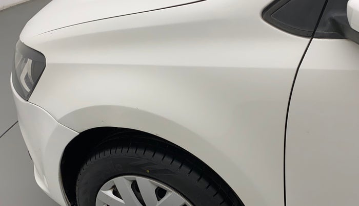 2016 Volkswagen Polo COMFORTLINE 1.2L, Petrol, Manual, 50,695 km, Left fender - Minor scratches