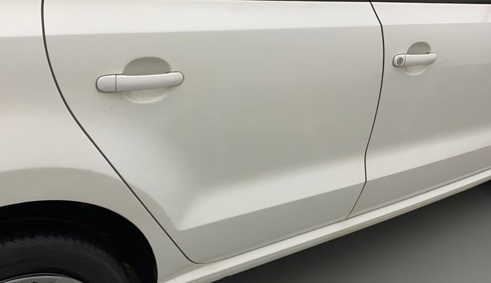 2016 Volkswagen Polo COMFORTLINE 1.2L, Petrol, Manual, 50,695 km, Right rear door - Minor scratches
