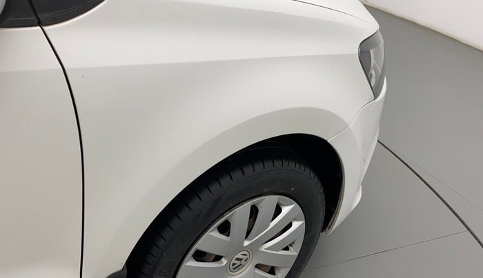 2016 Volkswagen Polo COMFORTLINE 1.2L, Petrol, Manual, 50,695 km, Right fender - Minor scratches
