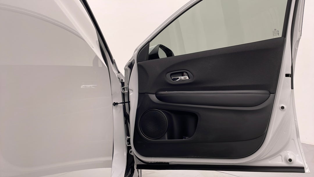 2021 Honda HR-V Vti, Automatic, 26621 km, Speaker View