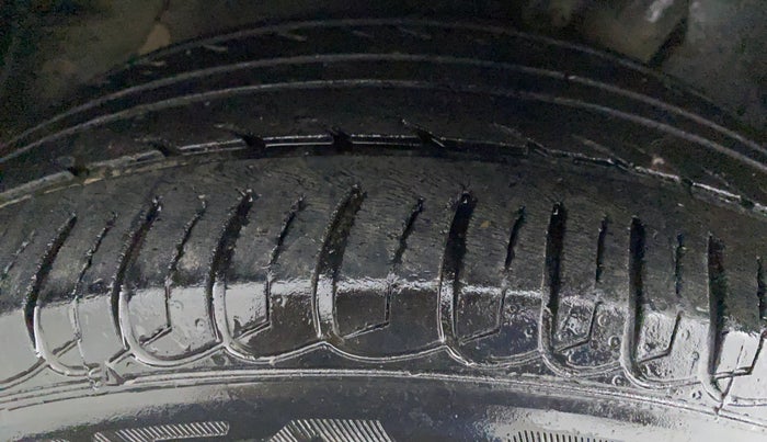 2017 Ford Ecosport 1.5 TITANIUM TI VCT, Petrol, Manual, 38,925 km, Right Front Tyre Tread
