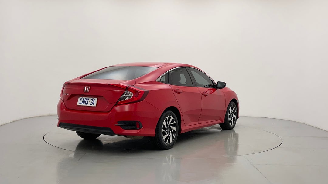 Right Back Diagonal (45- Degree) View