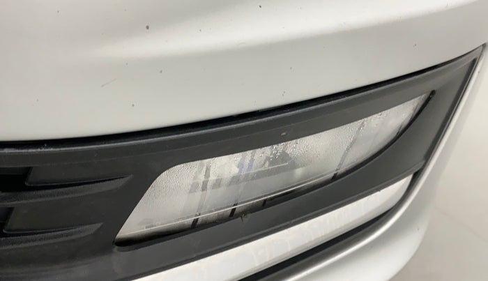 2017 Volkswagen Vento HIGHLINE PETROL AT, Petrol, Automatic, 64,727 km, Left fog light - Not fixed properly