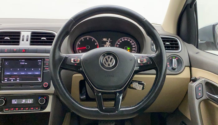 2017 Volkswagen Vento HIGHLINE PETROL AT, Petrol, Automatic, 64,727 km, Steering Wheel Close Up