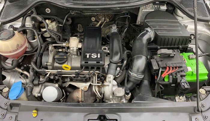 2017 Volkswagen Vento HIGHLINE PETROL AT, Petrol, Automatic, 64,727 km, Open Bonet