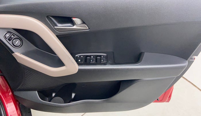 2015 Hyundai Creta 1.6 SX CRDI, Diesel, Manual, 1,10,835 km, Driver Side Door Panels Controls