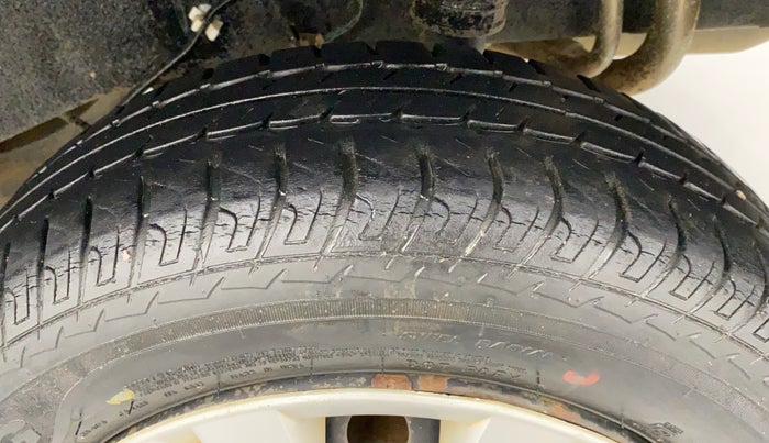 2017 Datsun Go T, Petrol, Manual, 22,472 km, Left Rear Tyre Tread