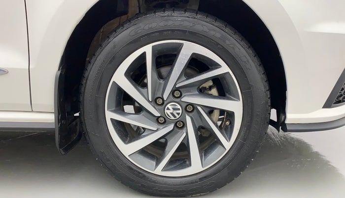 2020 Volkswagen Polo COMFORTLINE PLUS 1.0L MPI, Petrol, Manual, 17,151 km, Right Front Wheel