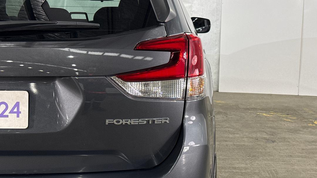 2022 Subaru Forester 2.5i-s (AWD), Automatic, 45335 km, Badge (Boot Right Side)