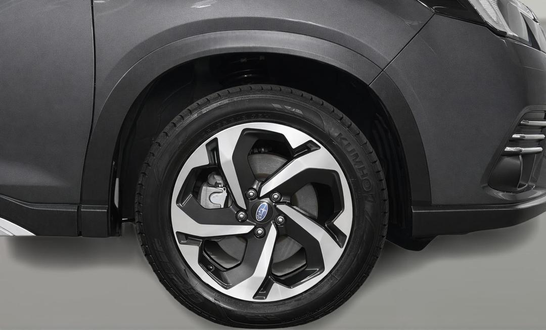 2022 Subaru Forester 2.5i-s (AWD), Automatic, 45335 km, Right Front Wheel