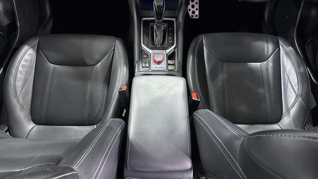 2022 Subaru Forester 2.5i-s (AWD), Automatic, 45335 km, Center Console