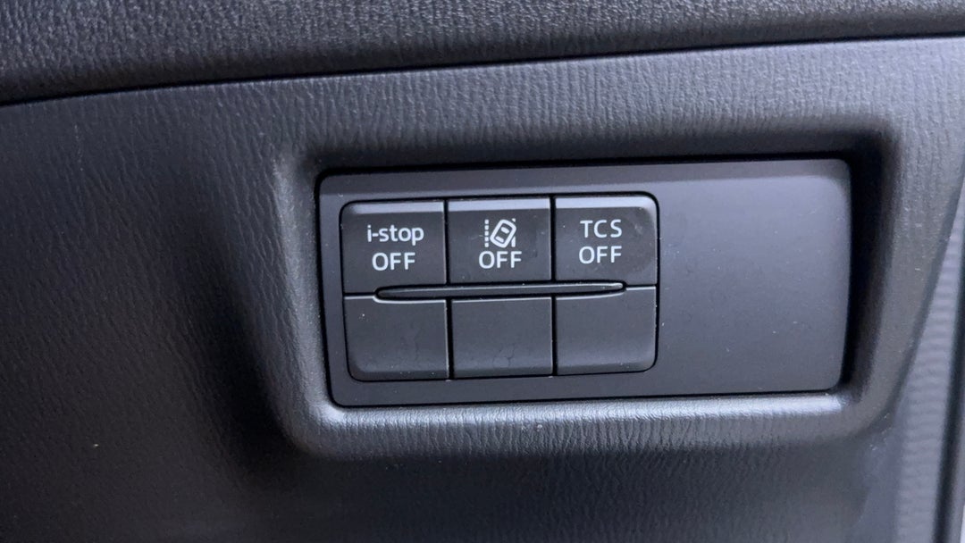 2023 Mazda CX-5 G20 Maxx (FWD), Automatic, 38272 km, Utility Switches/Buttons