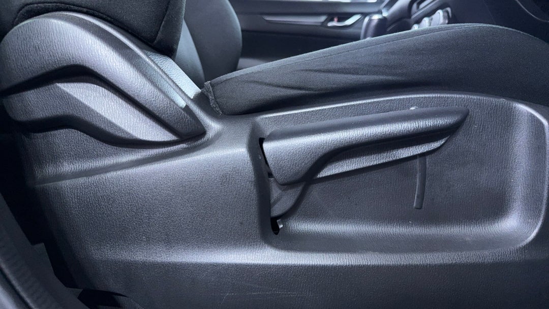 2023 Mazda CX-5 G20 Maxx (FWD), Automatic, 38272 km, Drivers Side Adjustment Panel