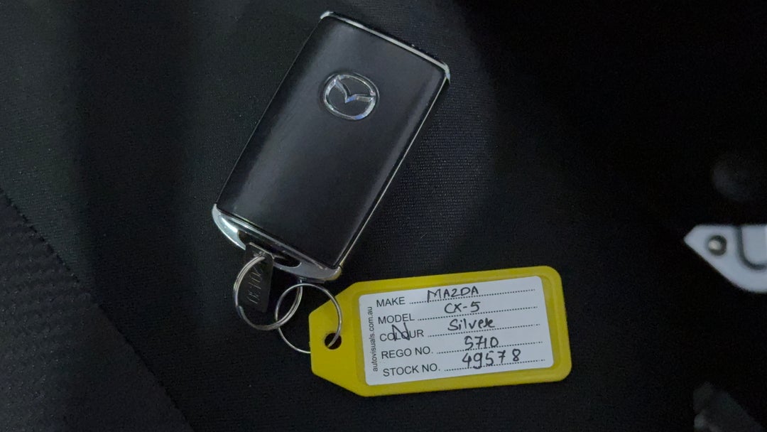 2023 Mazda CX-5 G20 Maxx (FWD), Automatic, 38272 km, Key Close-up