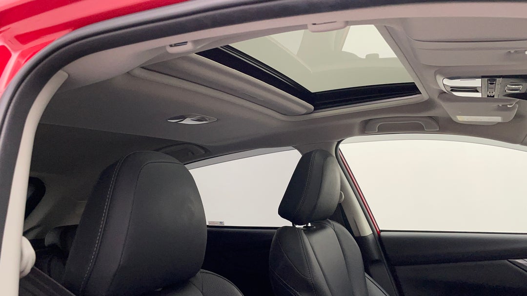 Interior Sunroof/Moonroof