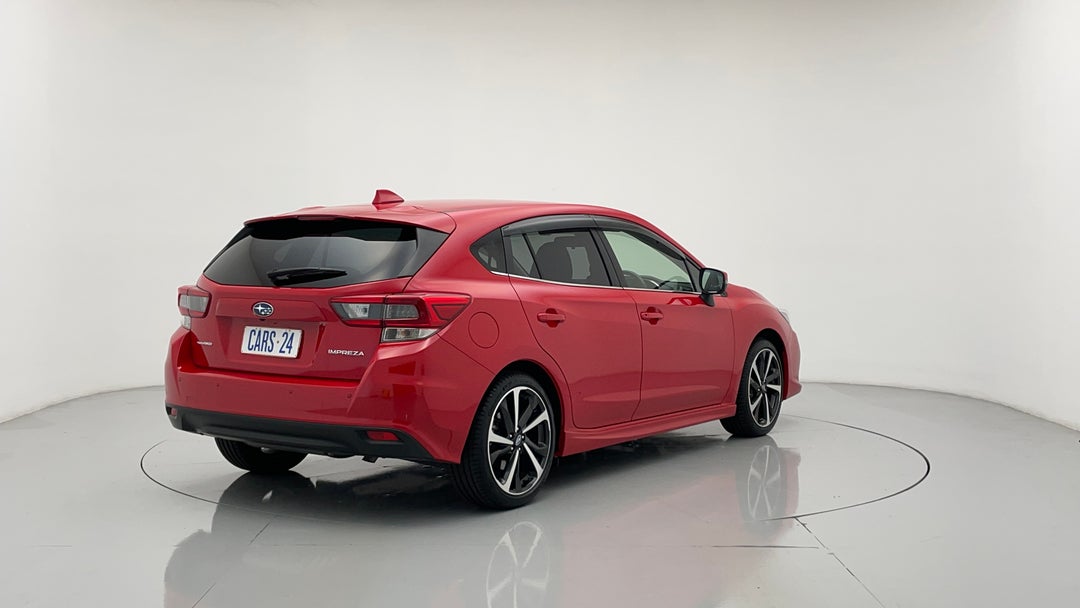 Right Back Diagonal (45- Degree) View