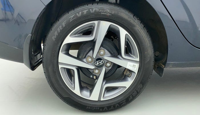 2023 Hyundai AURA SX 1.2 CNG, CNG, Manual, 5,674 km, Right Rear Wheel