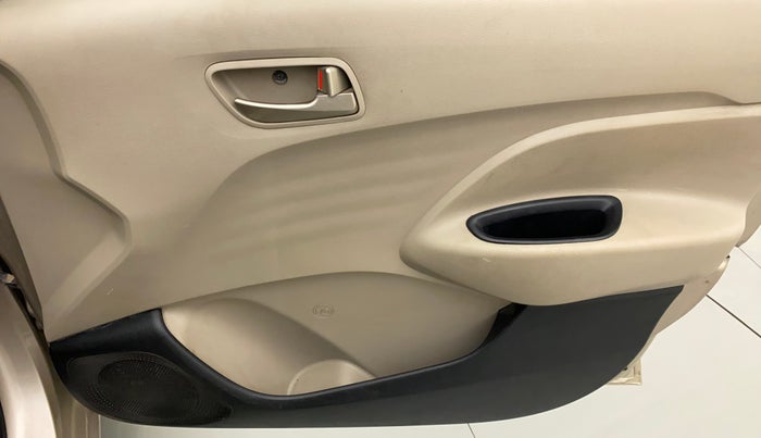 2019 Hyundai NEW SANTRO SPORTZ CNG, CNG, Manual, 37,211 km, Driver Side Door Panels Control