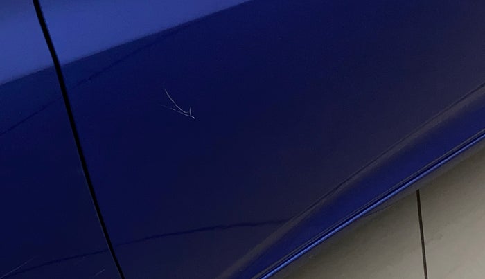 2018 Hyundai Eon ERA +, Petrol, Manual, 38,232 km, Front passenger door - Minor scratches