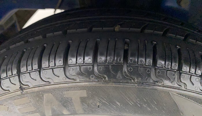 2018 Hyundai Eon ERA +, Petrol, Manual, 38,232 km, Right Rear Tyre Tread
