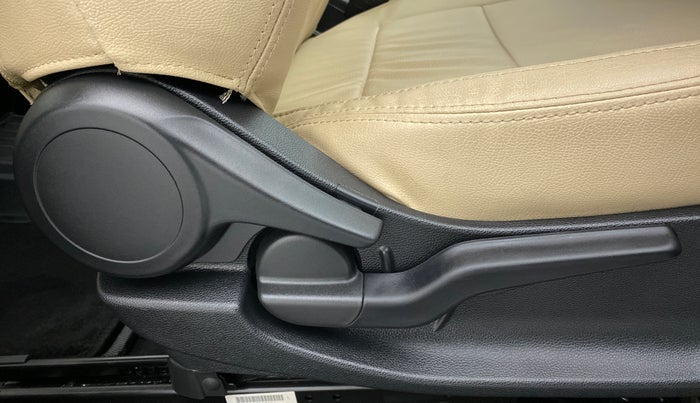 2021 Honda City V CVT, Petrol, Automatic, 2,374 km, Driver Side Adjustment Panel