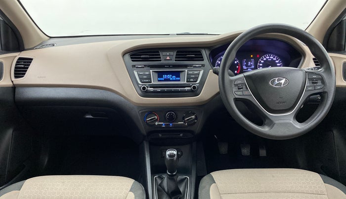 2016 Hyundai Elite i20 MAGNA 1.2, Petrol, Manual, 73,799 km, Dashboard