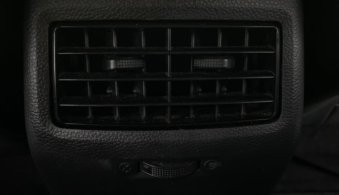 2016 Hyundai Elite i20 MAGNA 1.2, Petrol, Manual, 73,799 km, Rear AC Vents
