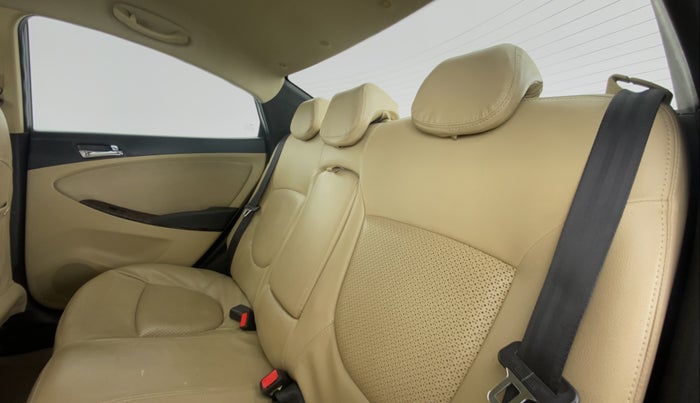 2013 Hyundai Verna FLUIDIC 1.6 SX VTVT, Petrol, Manual, 28,757 km, Right Side Rear Door Cabin