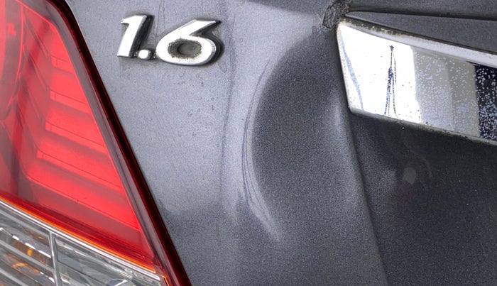 2013 Hyundai Verna FLUIDIC 1.6 SX VTVT, Petrol, Manual, 28,757 km, Dicky (Boot door) - Slightly dented