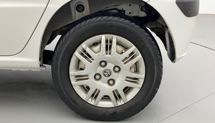 2014 Hyundai Santro Xing GL PLUS, Petrol, Manual, 39,876 km, Left Rear Wheel