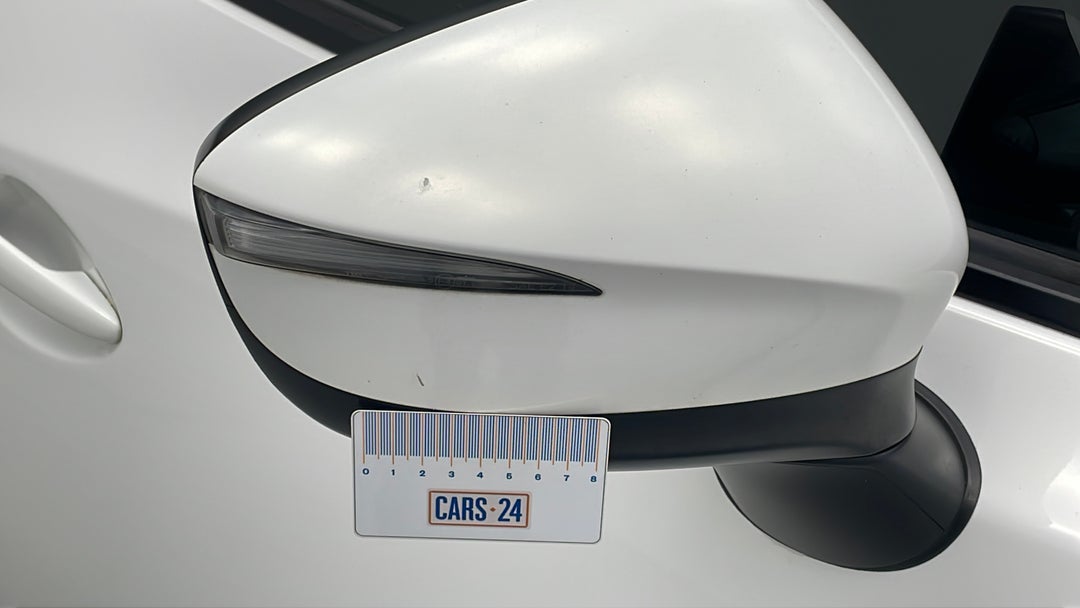 2015 Mazda CX-3 Akari (fwd), Automatic, 111719 km, Side Mirrors Housing RHS Chip