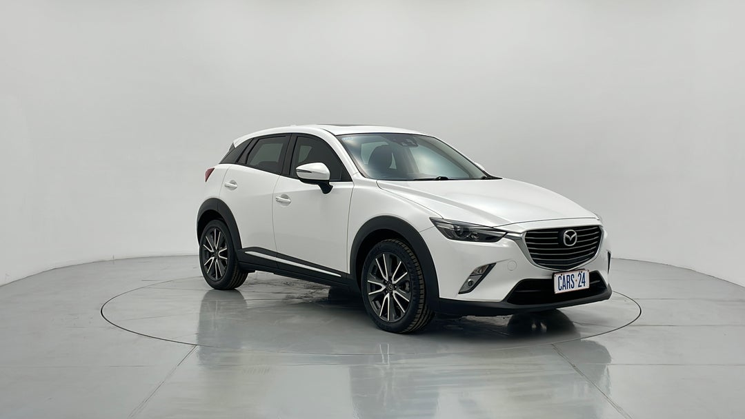 2015 Mazda CX-3 Akari (fwd), Automatic, 111719 km, Right Front Diagonal (45- Degree) View
