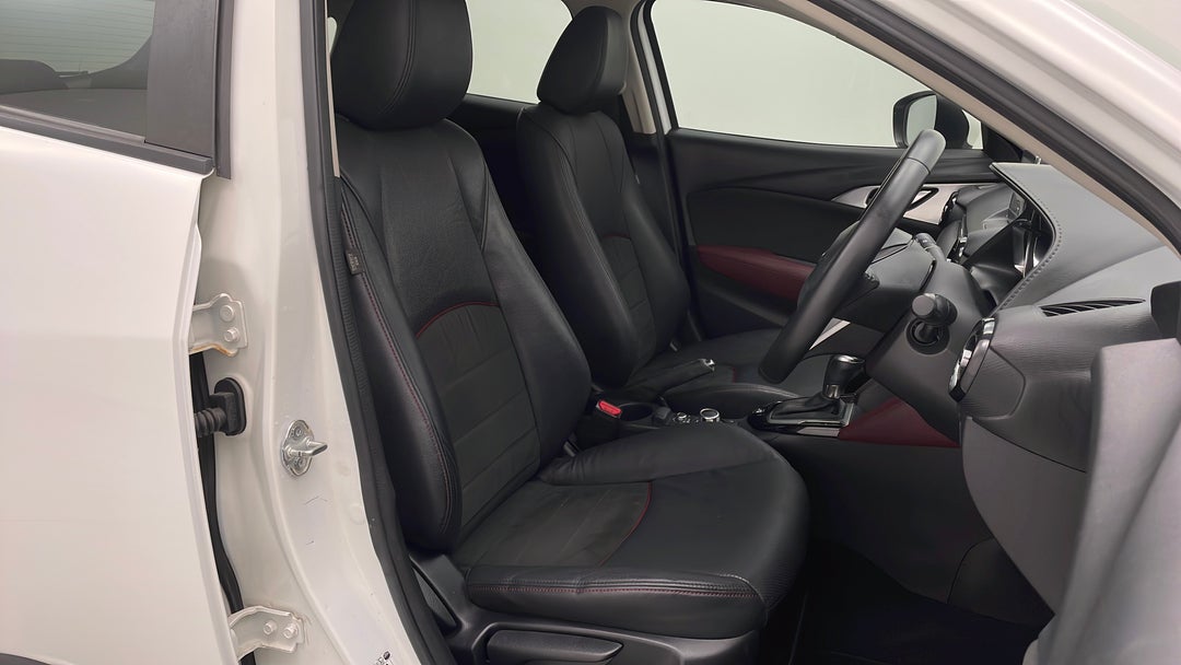 2015 Mazda CX-3 Akari (fwd), Automatic, 111719 km, Right Side Front Door Cabin View