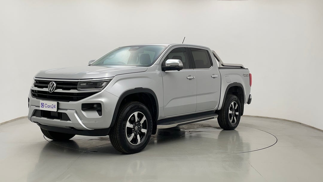 Left Front Diagonal (45- Degree) View