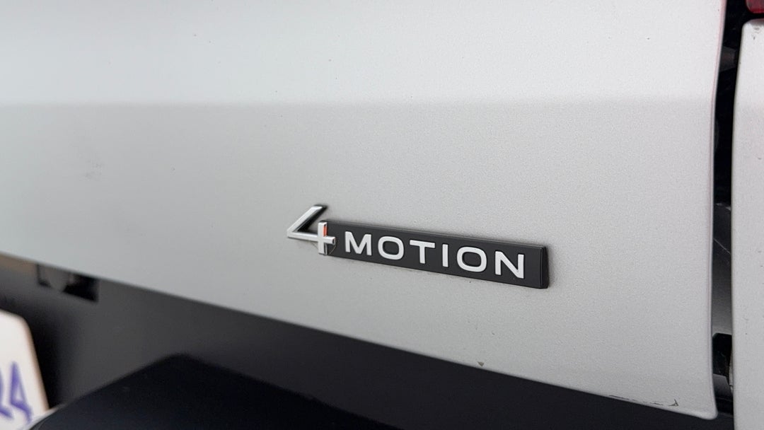 Badge (Boot Right Side)