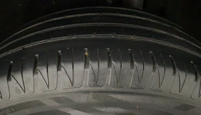 2018 Maruti Vitara Brezza ZDI, Diesel, Manual, 58,869 km, Left Rear Tyre Tread
