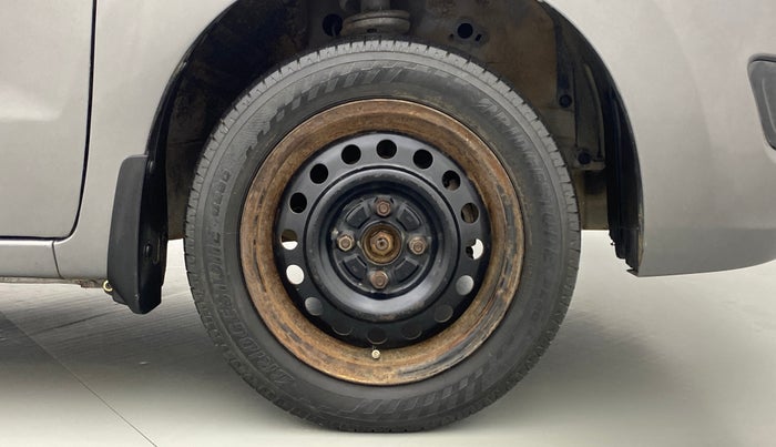 2016 Maruti Wagon R 1.0 VXI, Petrol, Manual, 66,122 km, Right Front Wheel