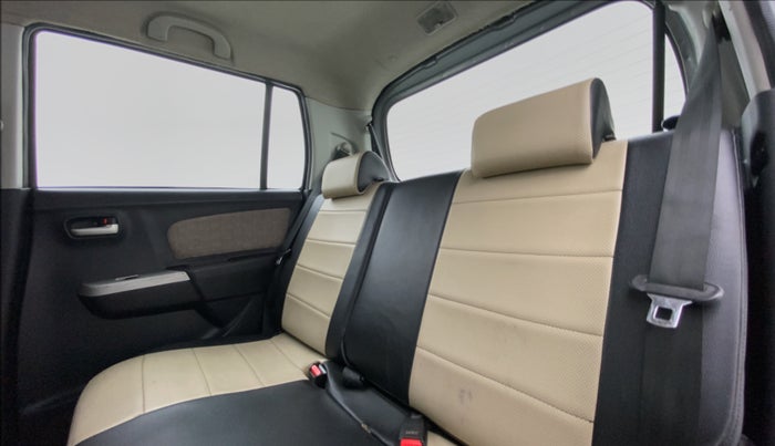 2016 Maruti Wagon R 1.0 VXI, Petrol, Manual, 66,122 km, Right Side Rear Door Cabin