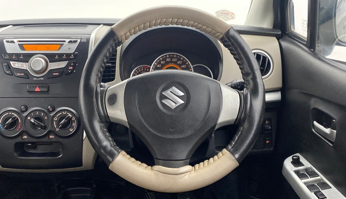 2016 Maruti Wagon R 1.0 VXI, Petrol, Manual, 66,122 km, Steering Wheel Close Up